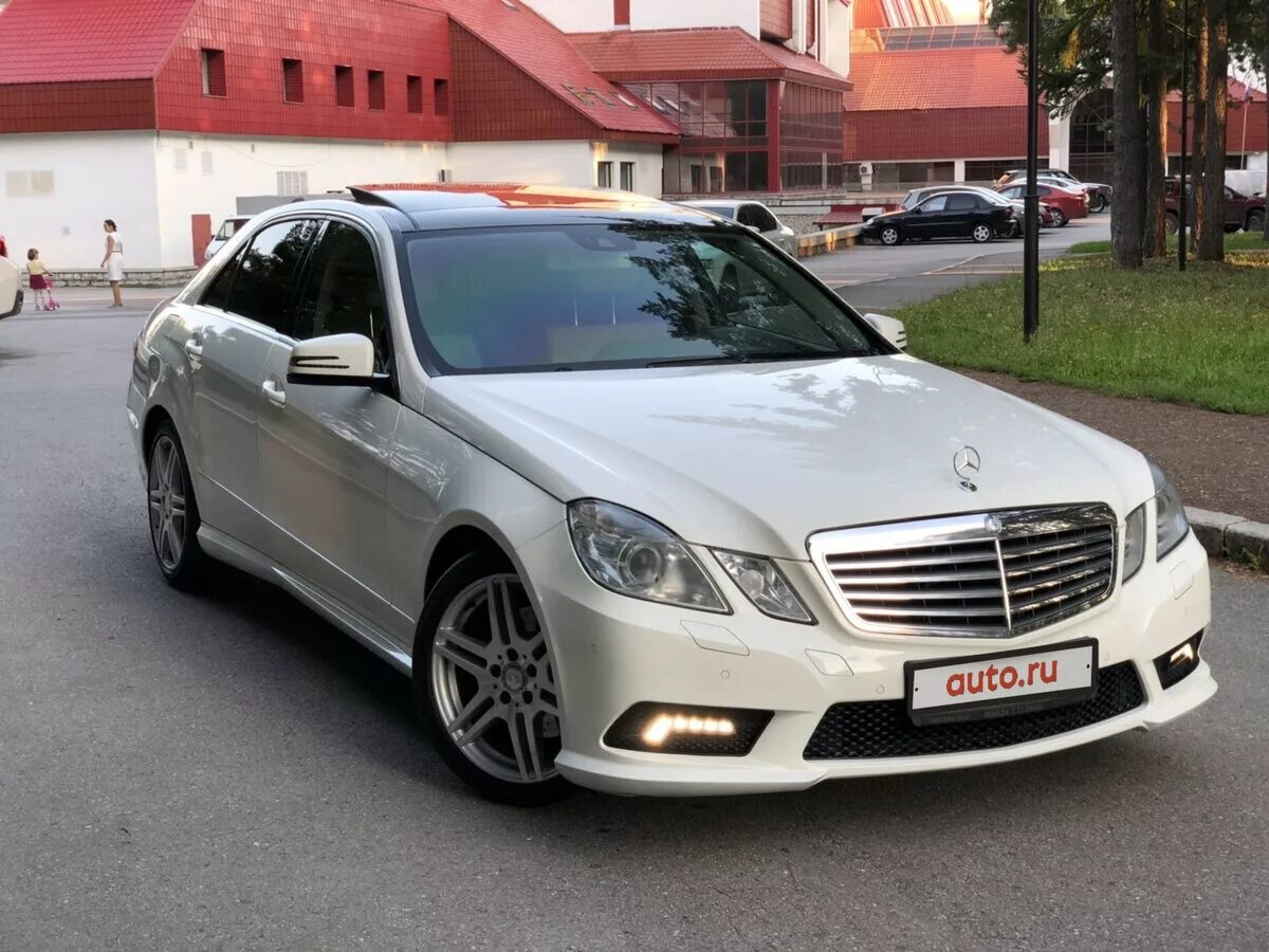 Мерседес e класс 2010. Мерседес е класс 2010 года. Мерседес e class 2010. Mercedes e300 2010. Частные объявления куплю мерседес