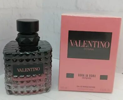 Valentino born in roma green