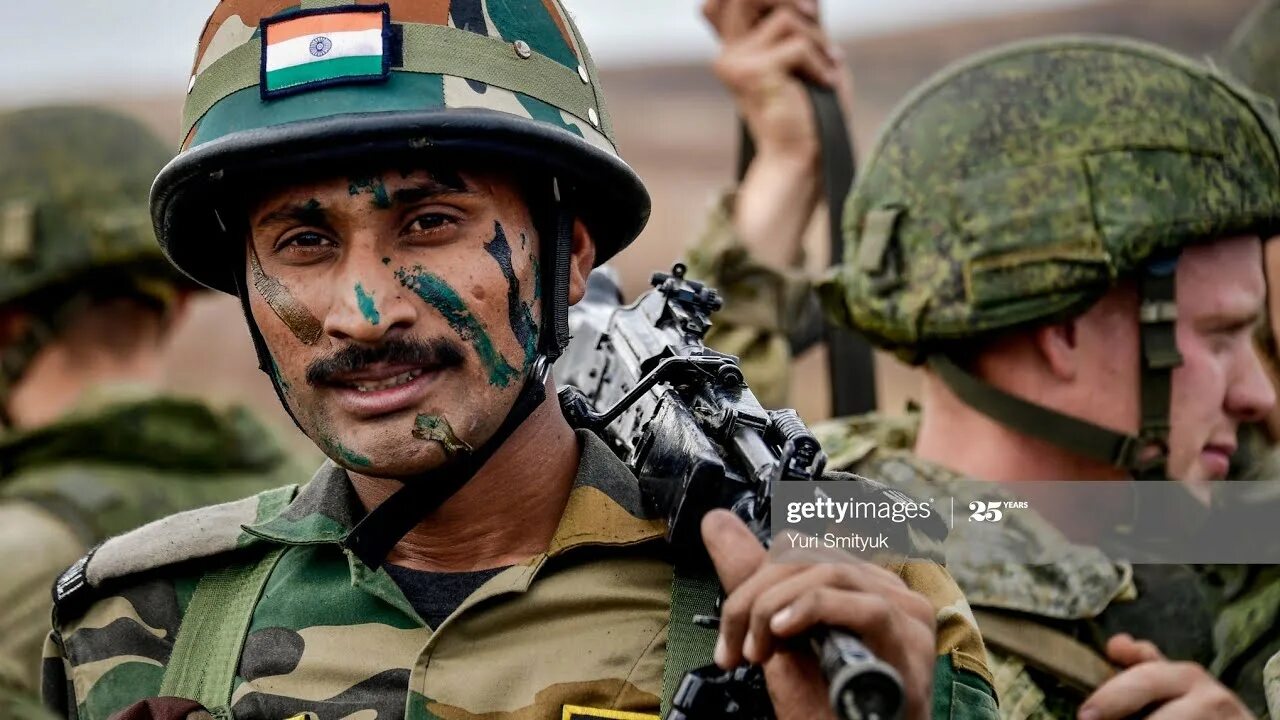 Статус-кво армия. Status quo (1986). Status quo (euro remix). Женщина офицер. Jai hind rifle.