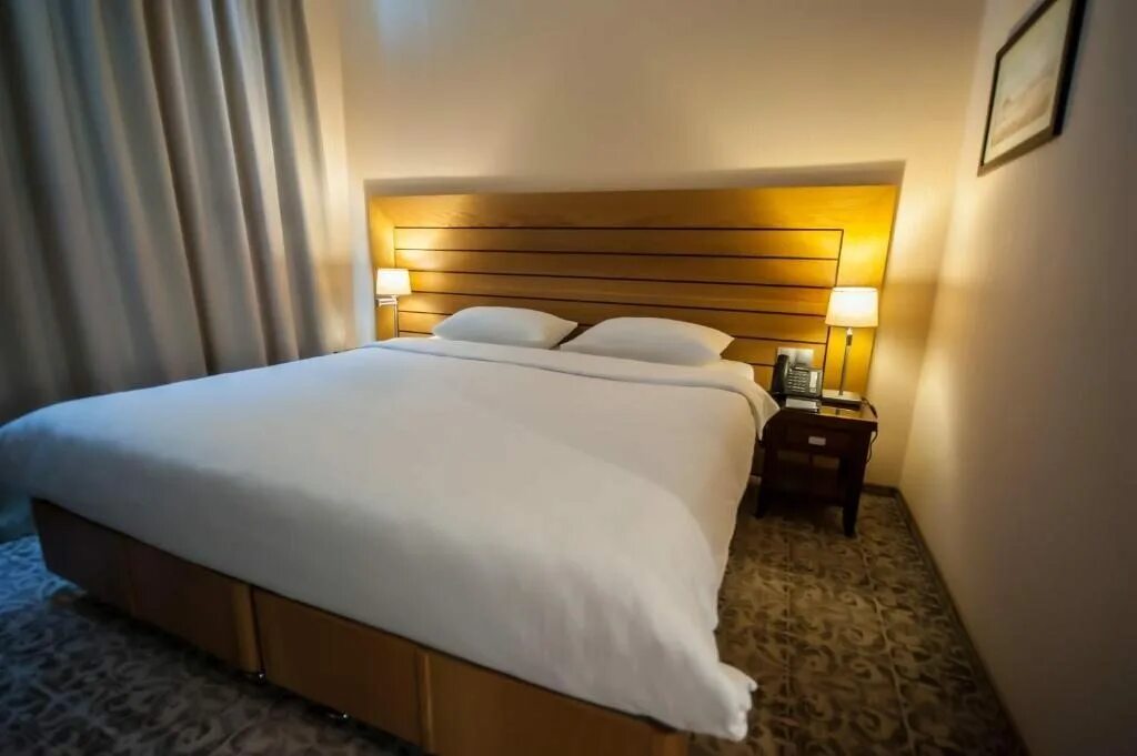 As in hotel караганда. Метелица караганда. Гостиница ар нуво. Гостиница казахстан в караганде. Гостиница караганда.