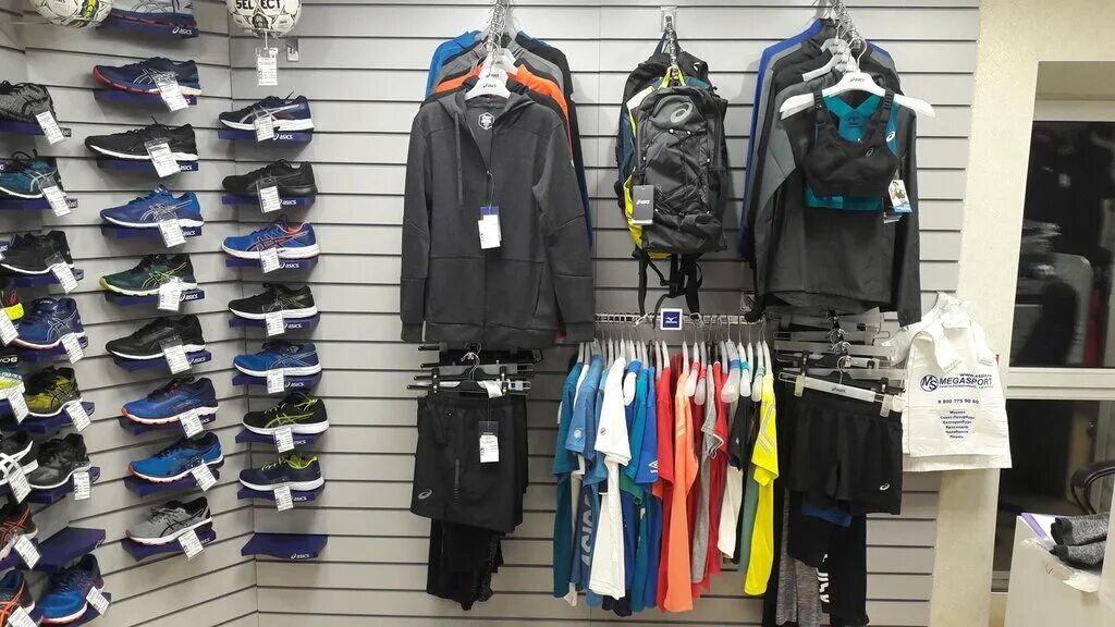 магазин спортивной обуви. спортмода тюмень. магазин спортивных товаров. магазин спарта в новосибирске. магазин форвард в воронеже.