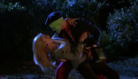 Jim Carrey and Cameron Diaz in The Mask (1994) .