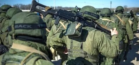 Подтягивают войска