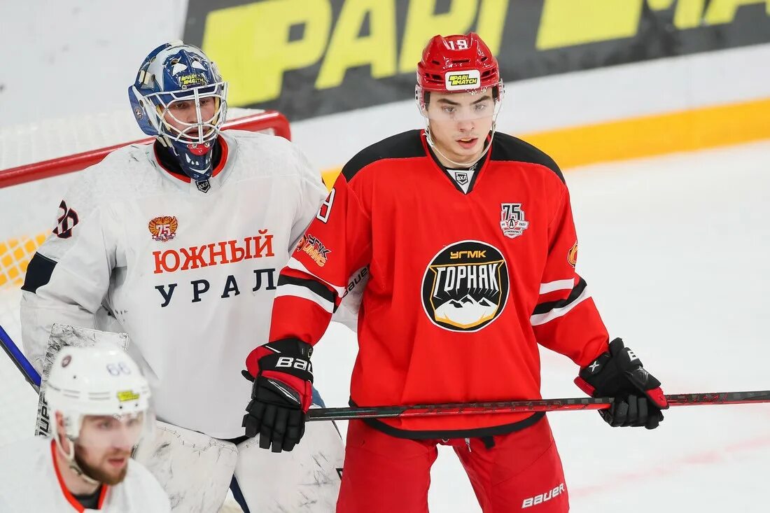горняк южный урал счёт. южный урал шайба. горняк 2. вхл горняк торос. южный горняк.