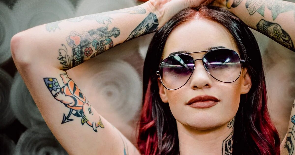 Tattoo Removal Back Stok Fotoğraflar, Görseller ve Fotoğraflar Shutterstock