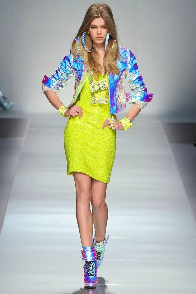 Одежда самой. Blumarine ss 2025. модная одежда. модные вещи. яркая одежда.