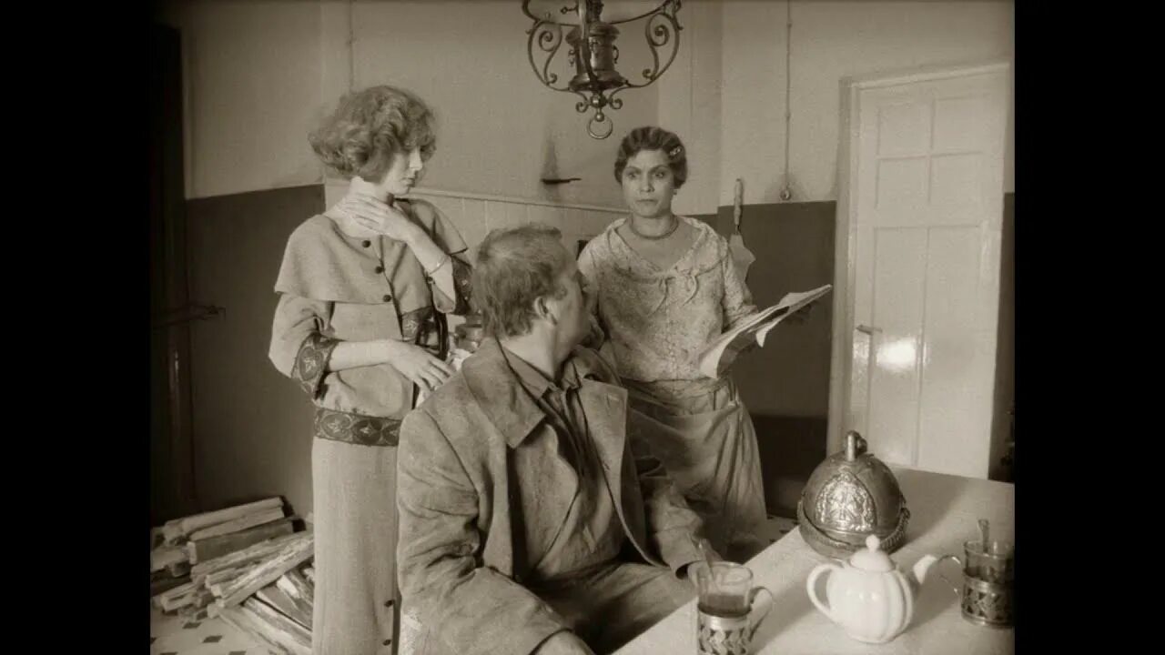 Истинно говорю вам. Земля налетит на небесную ось. Дарья петровна собачье сердце. Земля налетит на небесную ось. Земля на небесную ось.