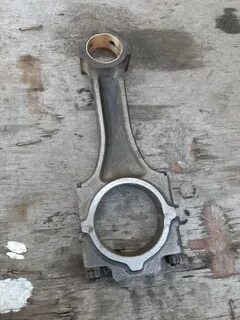 Шатун 740