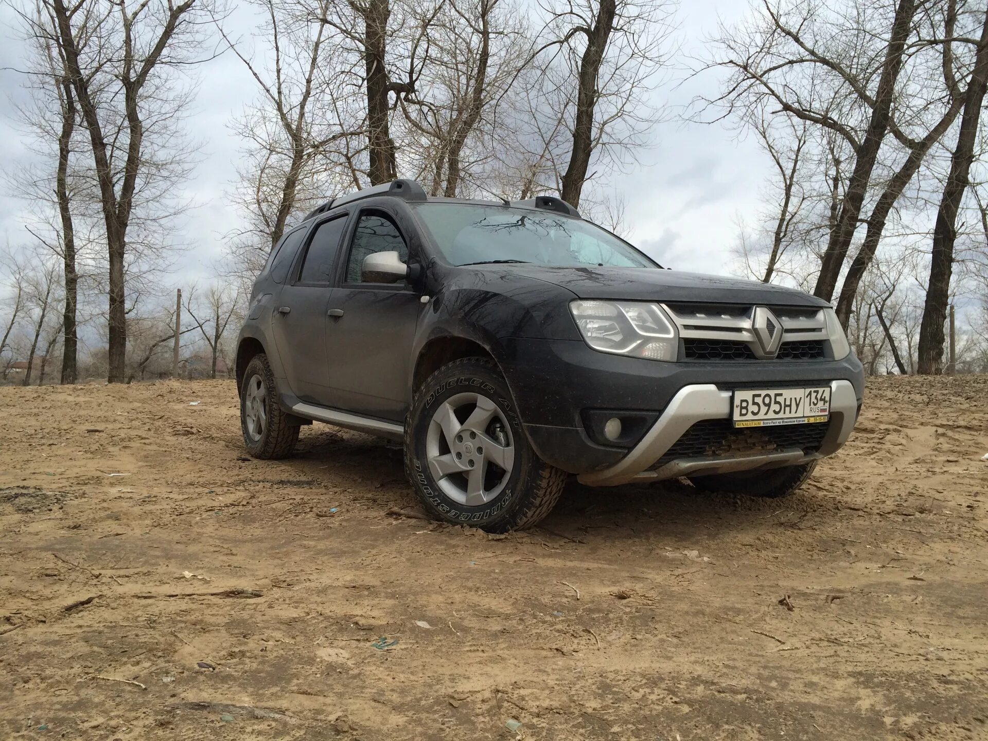 F4r дастер купить. Рено Дастер 225 70 16. 225 70 R16 на Рено Дастер. Renault Duster r18. Дастер 225 70 16 МТ.