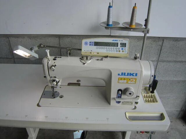 Купить машинку джуки. Швейная машина Juki DDL-9000. Джуки 2110 швейная машина. Juki 9010sh. Juki SR-170.