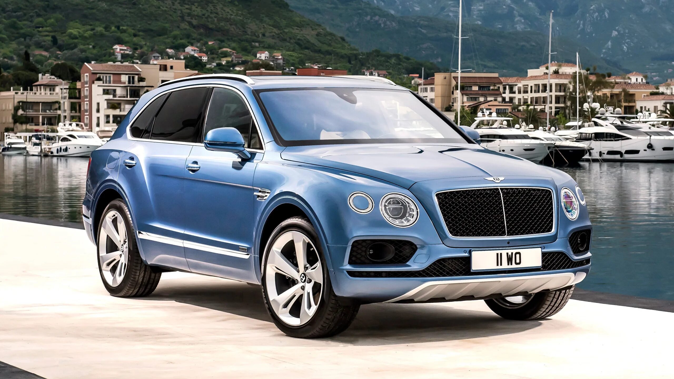 Бентли бентайга 2016. Внедорожник Bentley Bentayga. Джип Bentley Bentayga. Bentley Bentayga 2022. Bentley Bentayga v8 Diesel.