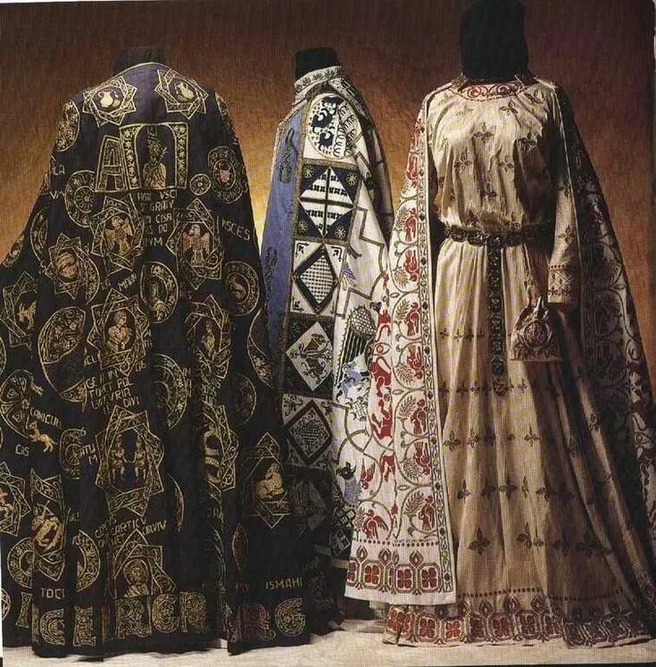 Эпоха xi. Ткани 12 век Византия. Одежда 15 век Византия. Далматика одежда Византийской императрицы. Византия 10 век мода.