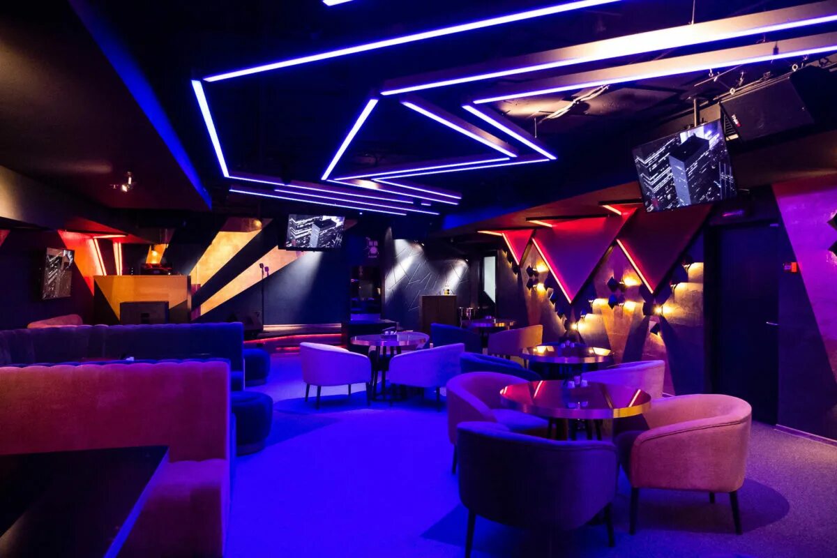Включи клуб свет. Karaoke Lights, Москва. Караоке Lights Маяковская. Свет в клубе. Свет в караоке клуб.