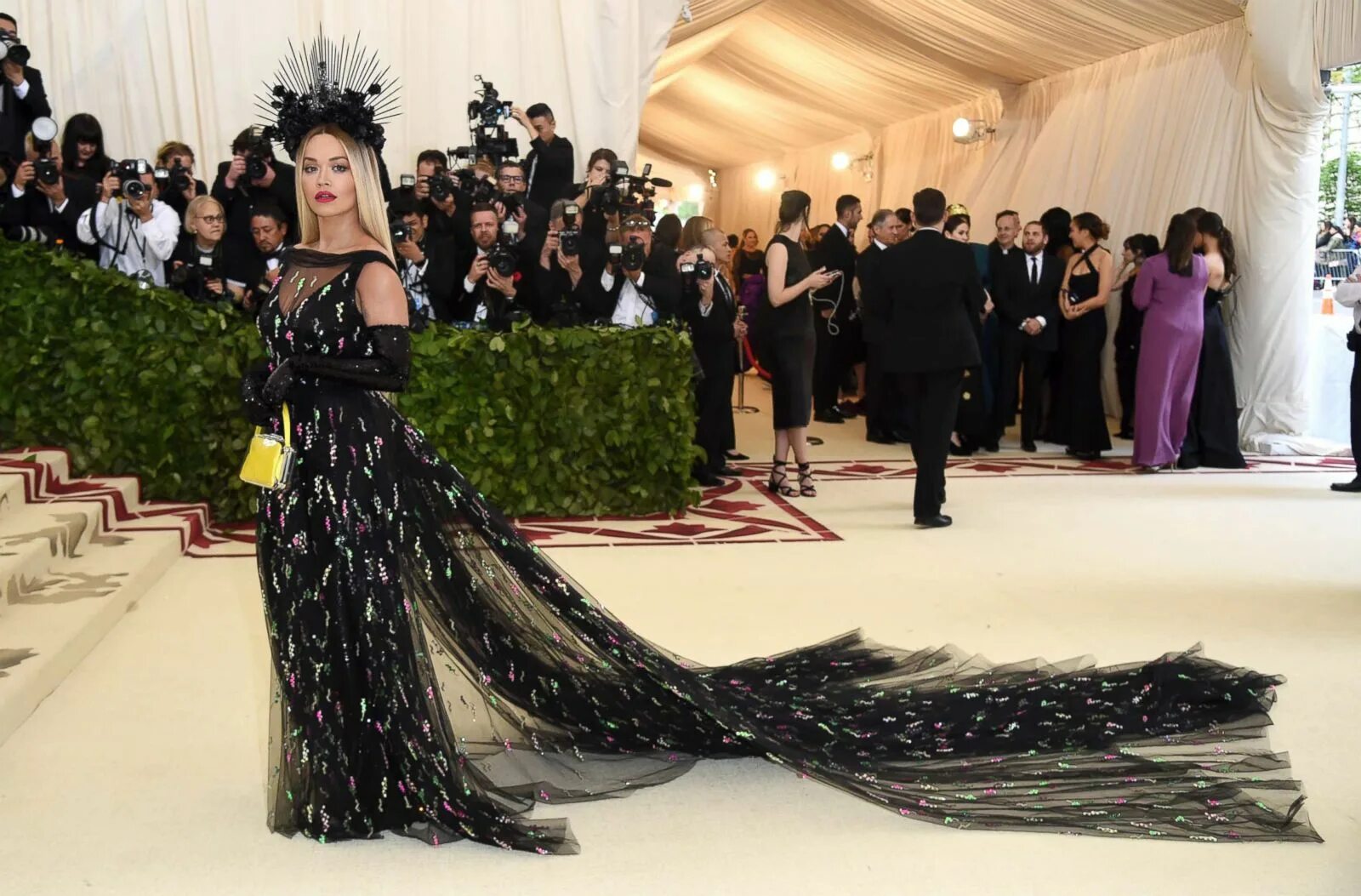Что такое met gala