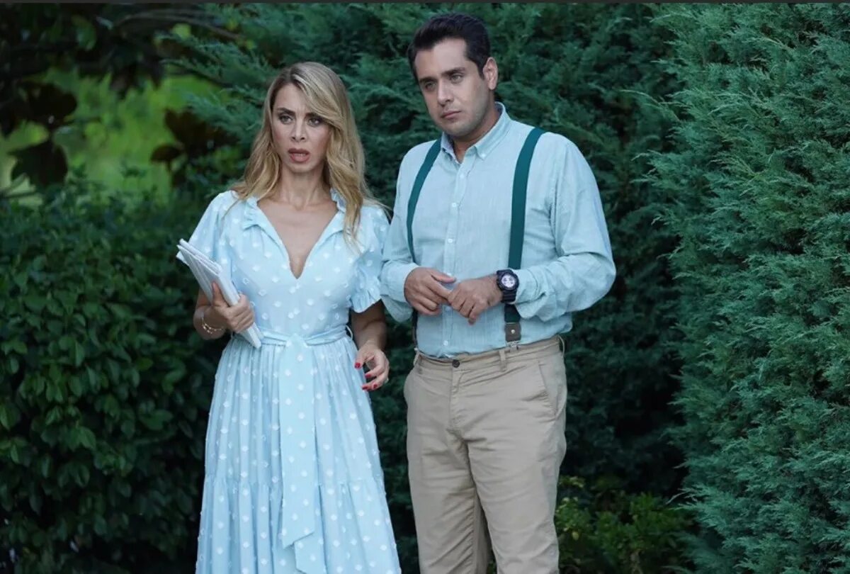 Эда и серкан в офисе. Посмотри в мою дверь в москве. Серкан и айдан. Позвони в мою дверь. Посмотри в мою дверь в москве.