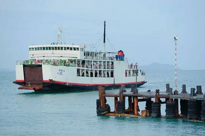 Паром бангкок. Паром Раджа Ферри. Панган Ferry. Паром Бангкок Самуи. Паром Самуи Панган.