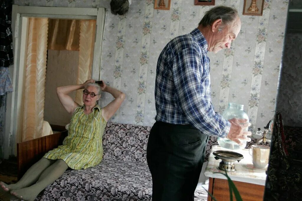 Переодевание в деревне