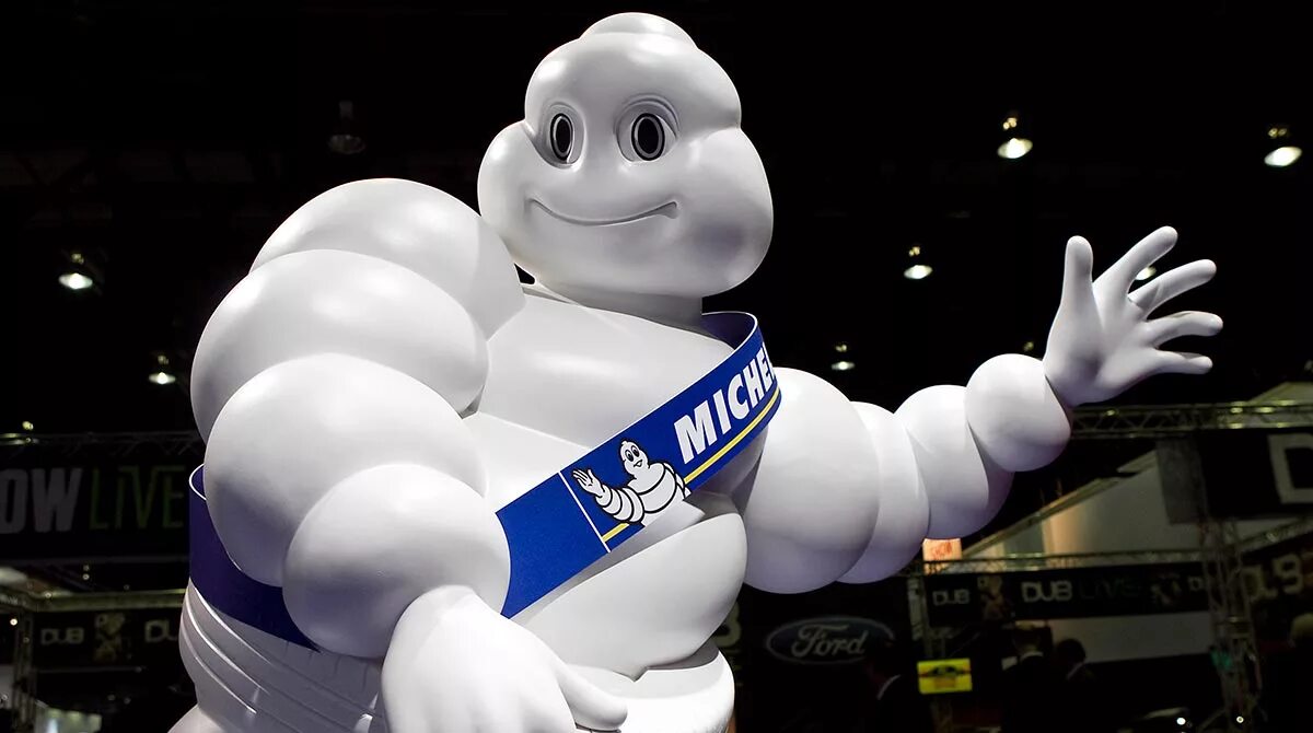 Michelin сайт. Бибендум мишлен. шины michelin маскот. мишлен персонаж. шины мишлен герой.