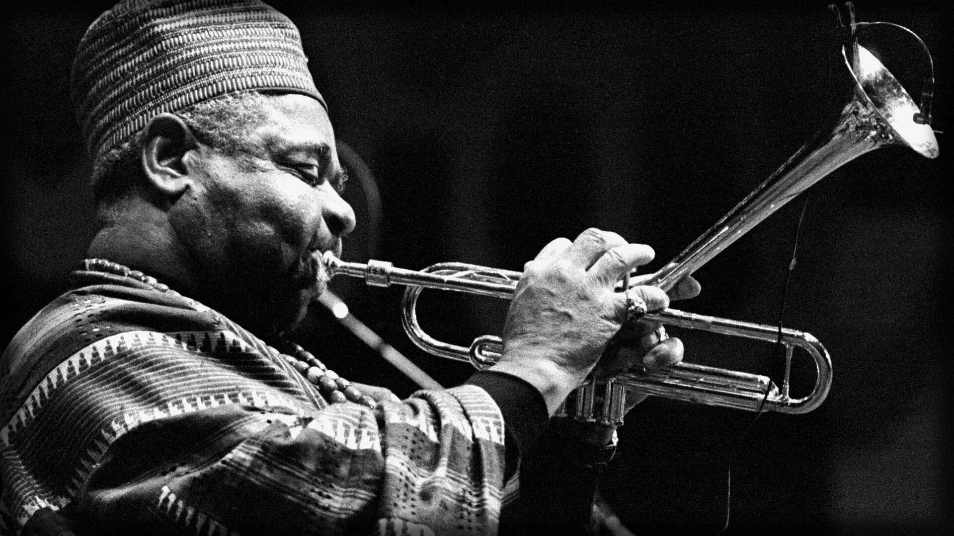 Джазовые музыканты кемерово. Kenny garrett. Speak low kenny garrett transcription. Джазмен гарретт 5 букв сканворд. Джазмен гарретт 5 букв сканворд.