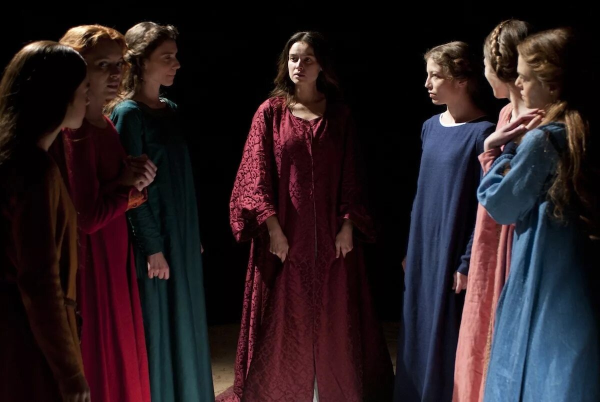 Театр зазеркалье декамерон. Боккаччо декамерон спектакль. Пьер паоло пазолини декамерон. Декамерон спектакль на сретенке. Декамерон боккаччо серебренников театр спектакль.