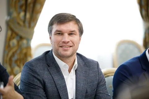 Также представитель
