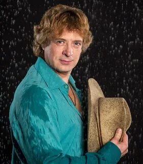 Маков актер