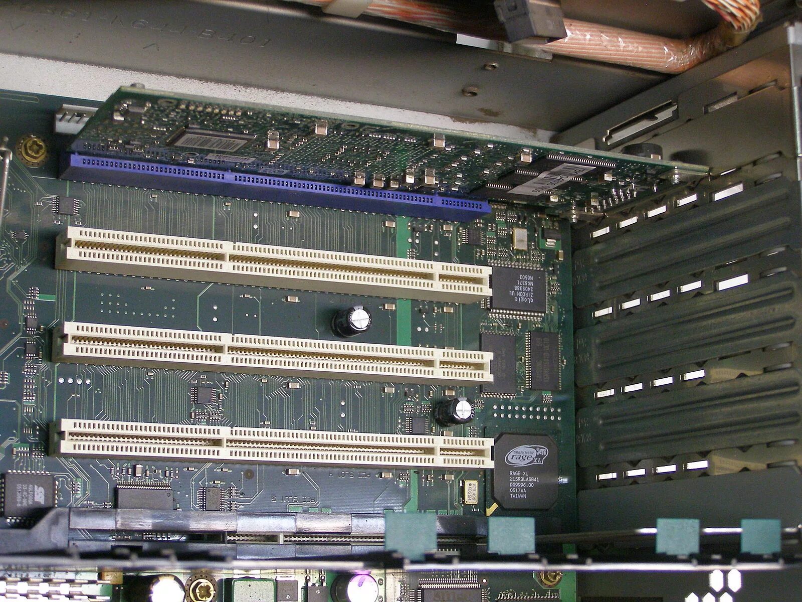Проблемы pci. Primergy tx200 s2. серверная плата на pci gen4. сервер fujitsu-siemens computers primergy tx200 s4. материнская плата под слот pciea.
