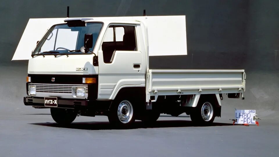 Toyota Hiace Truck. Hiace Toyota Грузовичок. Toyota Hiace грузовой. Toyota Hiace грузовой бортовой.