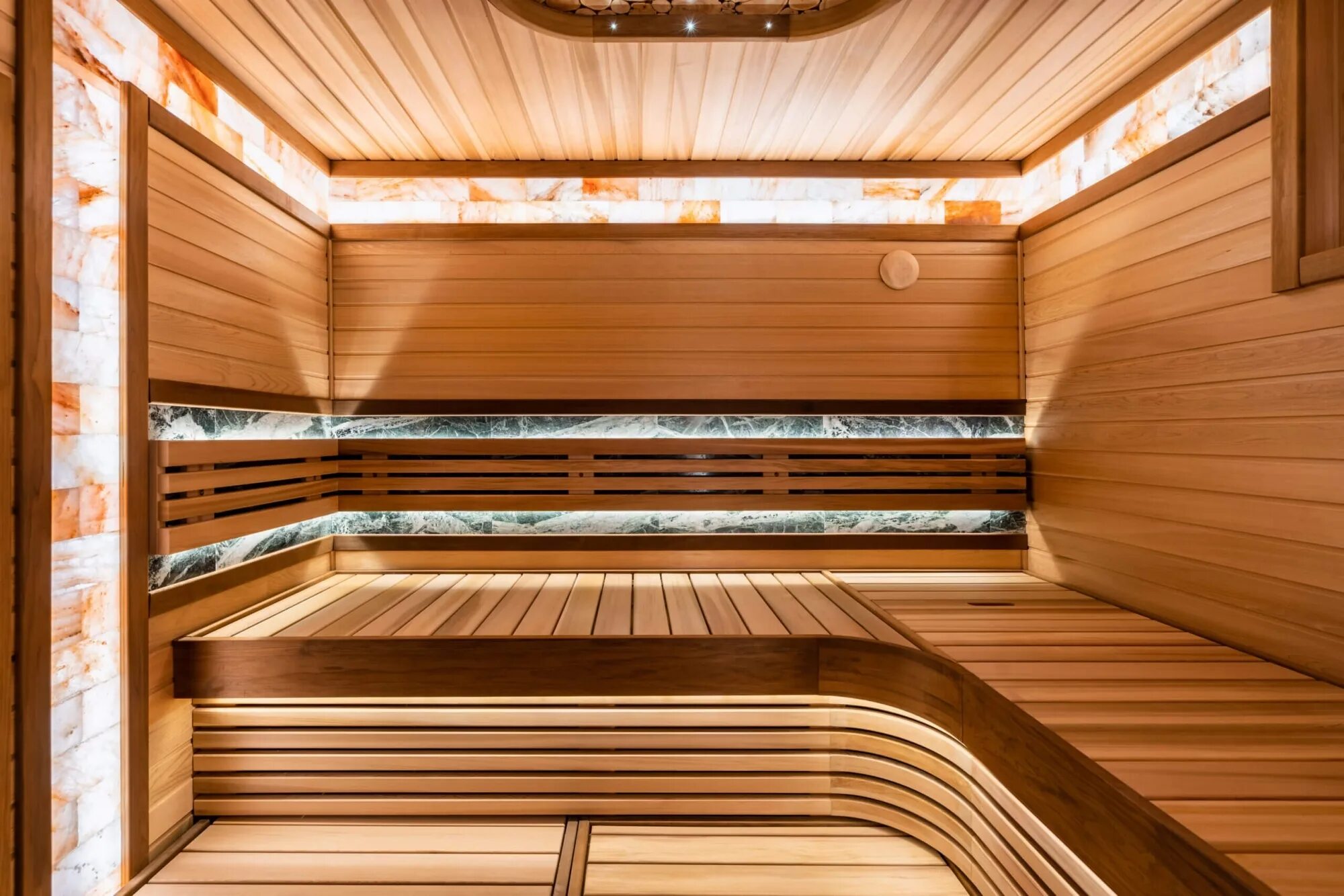 Интерьер современной бани. Печь в парилке в бане. Банный комплекс южное бутово веневская. Топ бани. Топ бани.