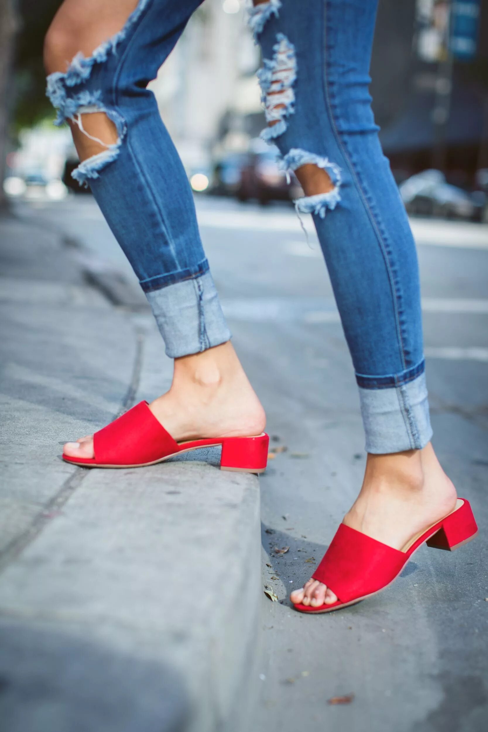 Твои подруги носят мюли ты. Мюлли 2022 обувь. Мюлли 2021. Мюли Fashion Shoes. Туфли Mule.