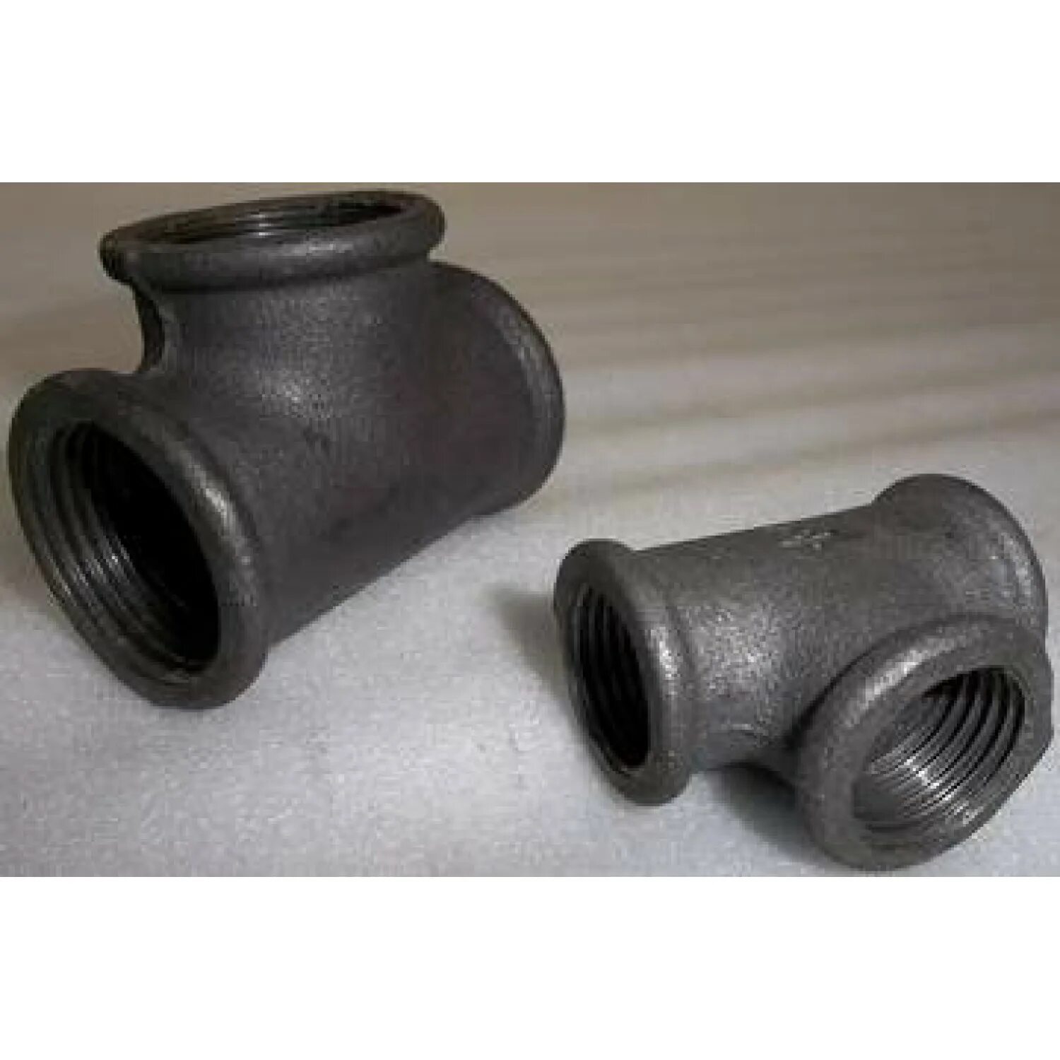 тройник из ковкого чугуна