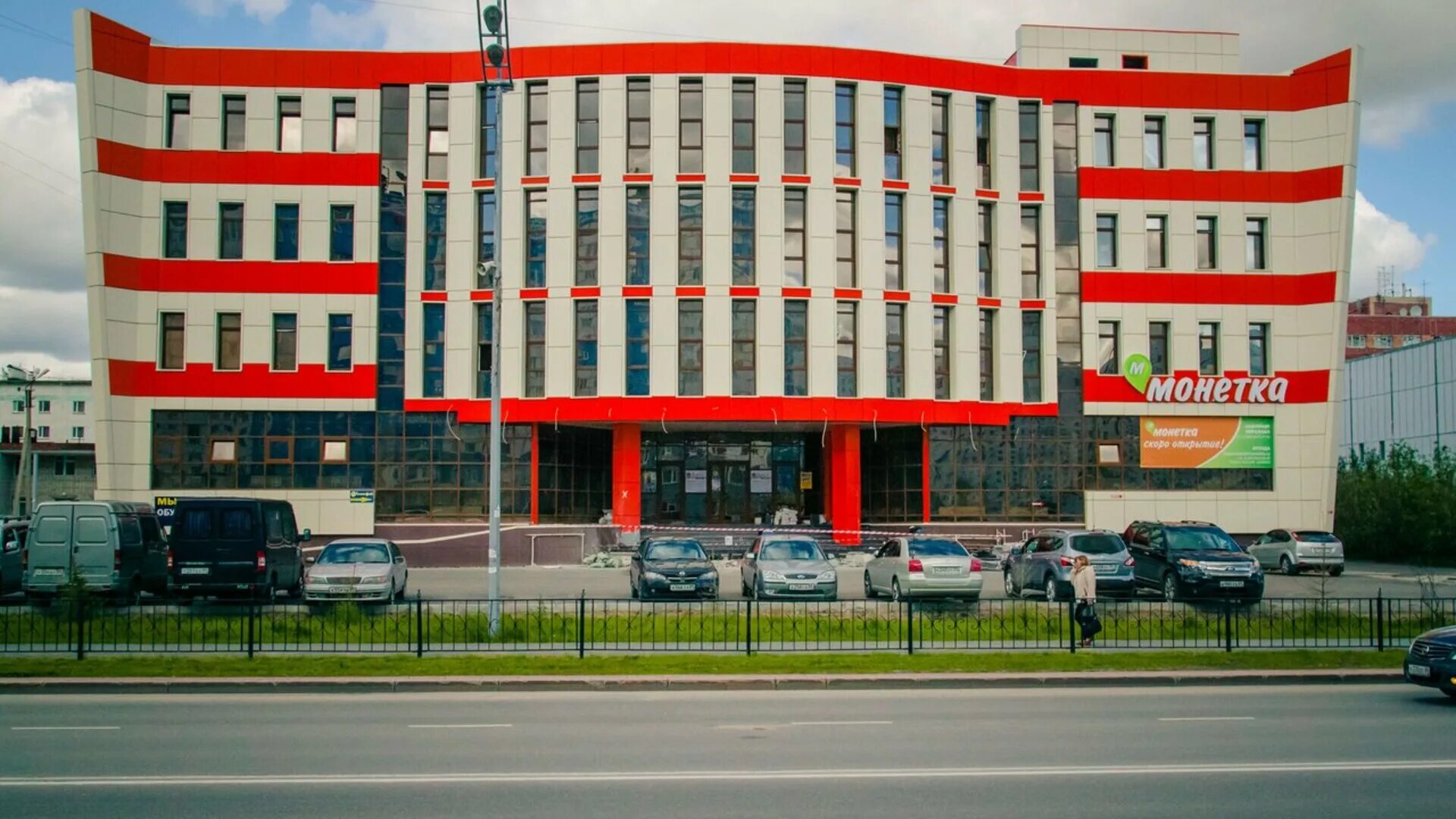 тц новый уренгой. торговый центр солнечный уренгой. новый уренгой торговые центры. тц солнечный уренгой. вертолет новый уренгой.