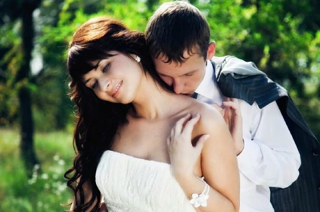 Самые красивые пары. Узбекские красивые пары. Узбекская девушка и парень. Пара фото.