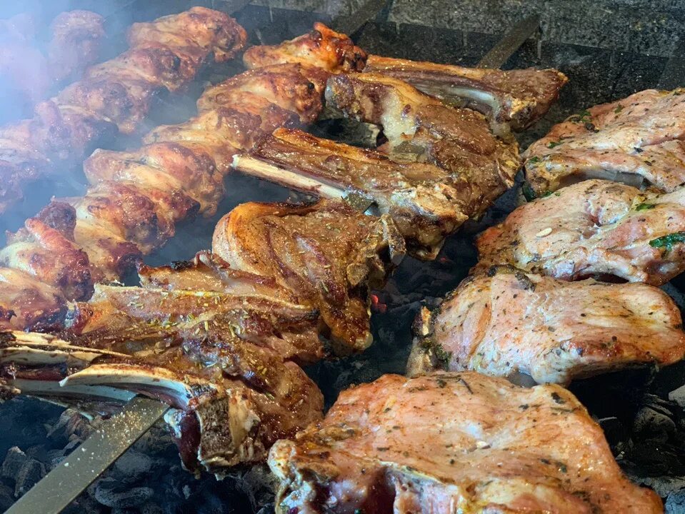 Список на шашлыки. Сколько нужно шашлыка на 1. 5 кг шашлыка. Сколько нужно шашлыка на 1. Сколько нужно шашлыка на 1.