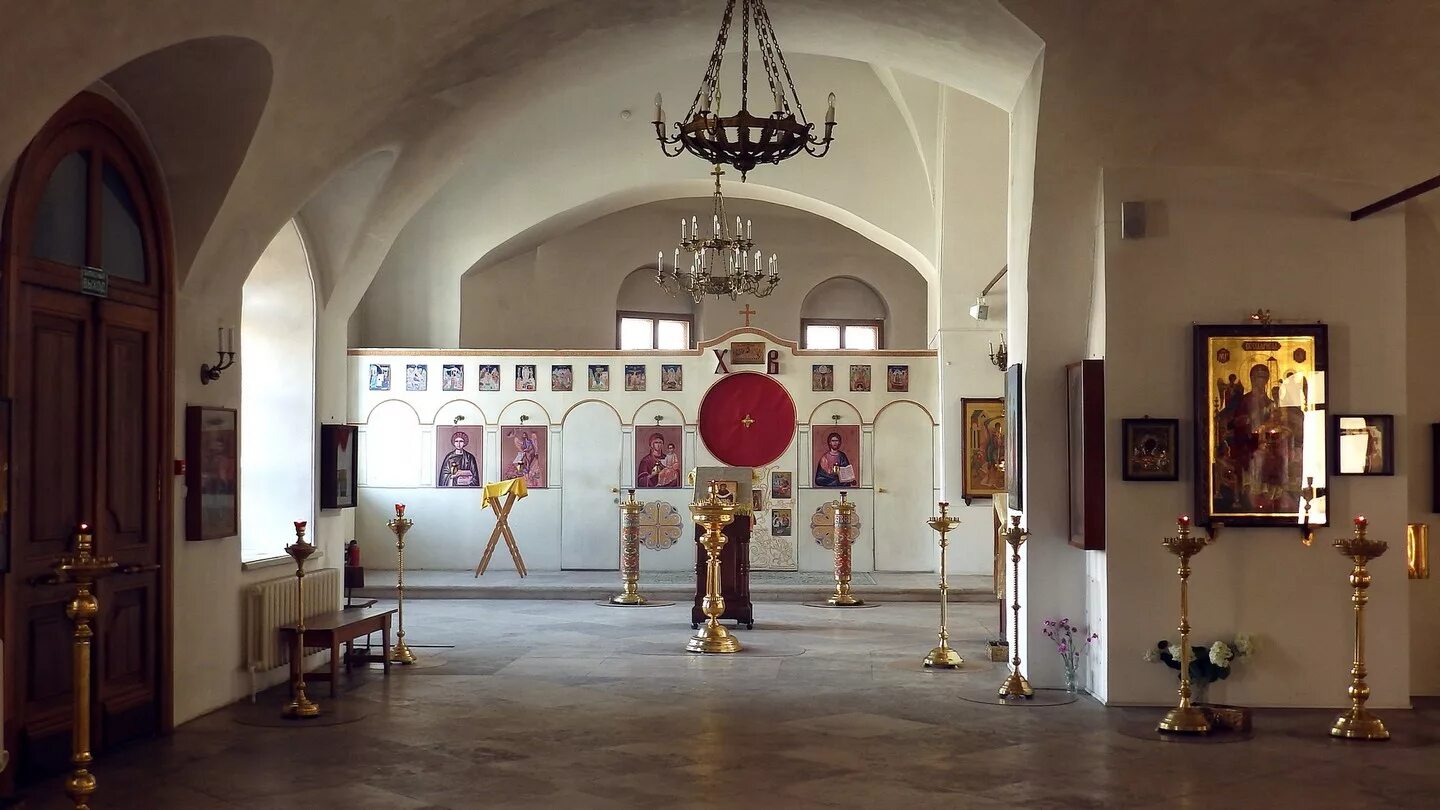 служба в храме в красном селе. видео служб в храме покрова в красном селе. праздник покрова в храме. настоятель храма из красного села. новоалексеевский монастырь в москве.