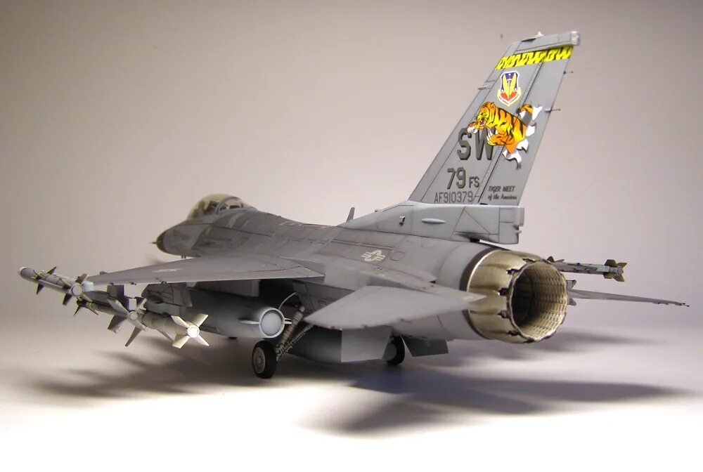 F 1 48. Tamiya 1/48 f-16 CJ. F16 Tamiya. F-16cj Block 50. F-16 Tamiya 60701.