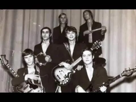 веселые ребята на варшаву. веселые ребята на варшаву. варшавский дождь песня. виа веселые ребята пластинки. на варшаву падает дождь.