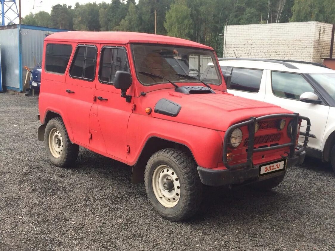 УАЗ 469 красный. УАЗ Хантер красный. УАЗ красный металлик 31514. УАЗ Хантер красный красный.