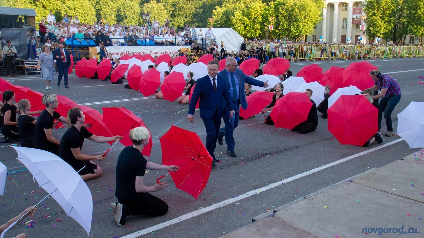 12 июня 2019 г. Флешмоб ко Дню города. День города флешмоб и шествие. Флэшмобы для праздников. Флешмоб ко Дню России.