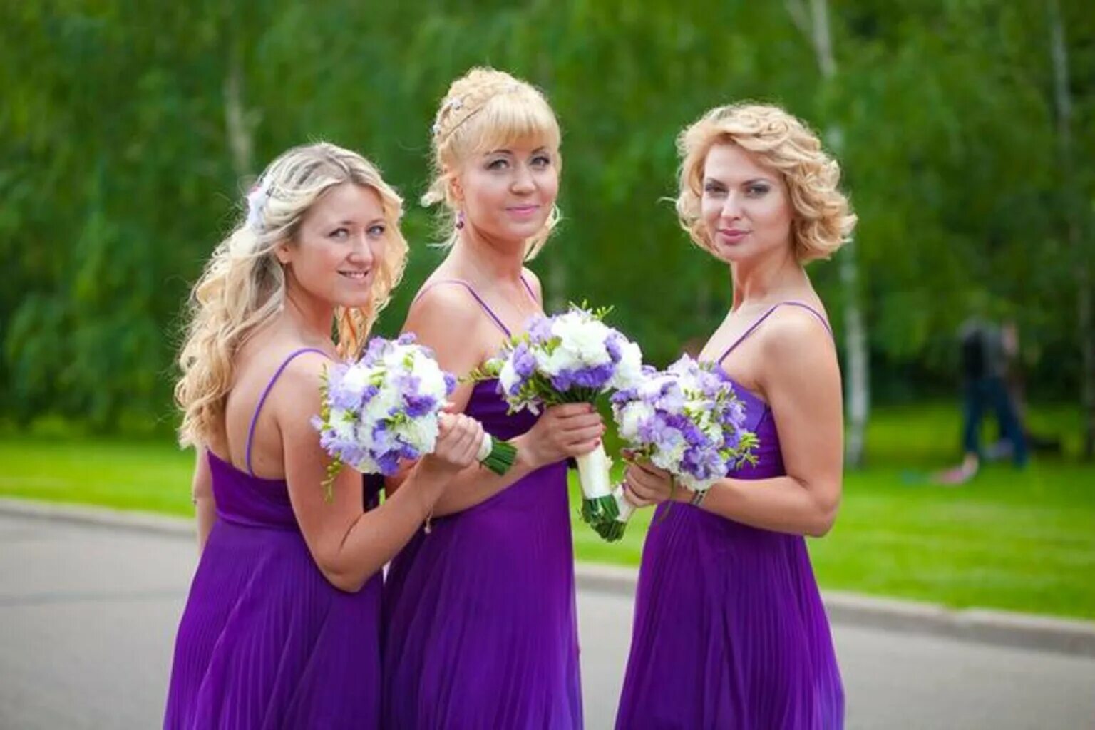 Прическа для мамы на свадьбу. Свидетельница. Свидетельница. Свадебные платья для свидетельницы на свадьбу. Свидетельница.