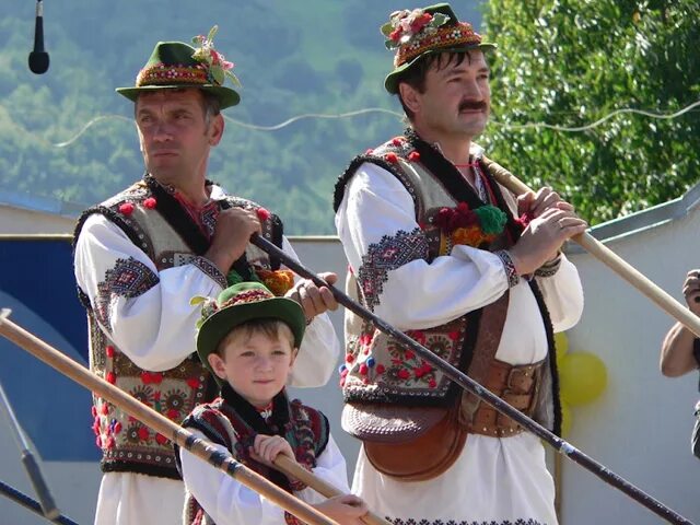 Гуцулы автономия. Гуцулы Закарпатья. Бойки лемки гуцулы Русины. Русины Карпаты. Гуцулы и венгры.