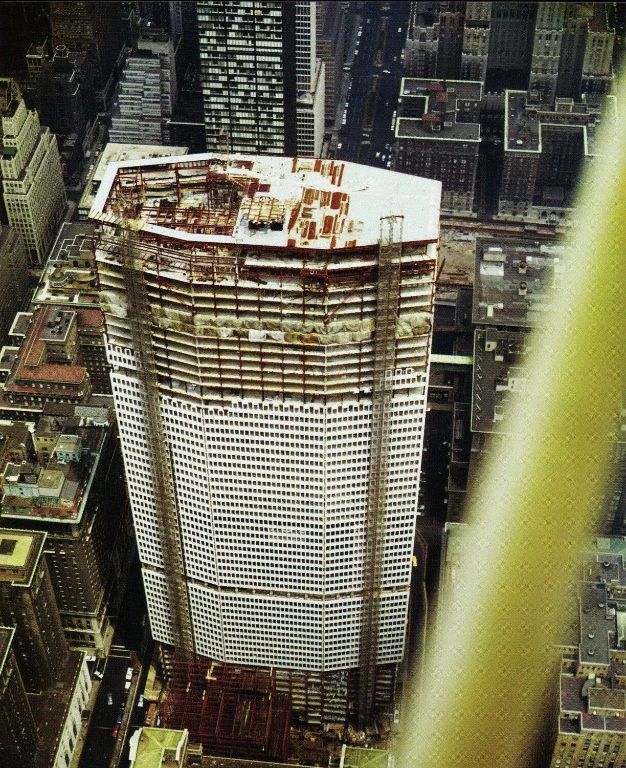 What buildings are in the photos 14. I am built. I am built. I am built. Высотки в африке.