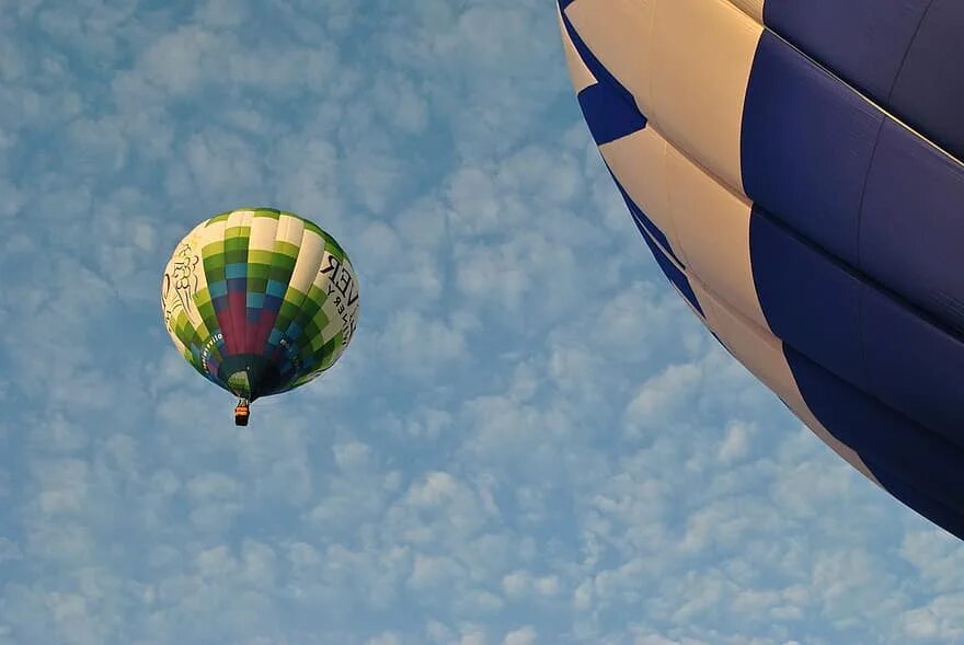 Включи куля. Аэростат ra2726g. Воздушный шар с корзиной. Пассажирский воздушный шар. Воздушные шары с корзиной.
