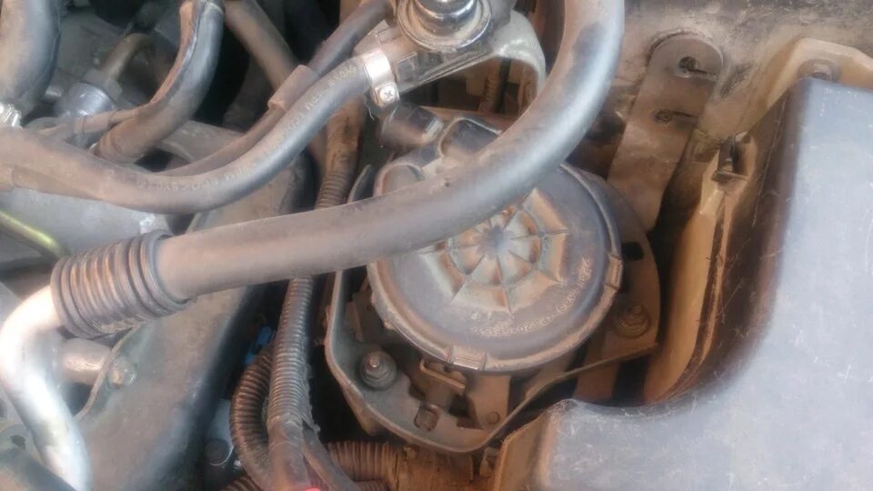 Шум моторчика вторичного воздуха subaru. Субару вторичный воздух. P0410 subaru forester. Заглушки вторичного воздуха ej204. Воздушная система субару форестер 2008 год.