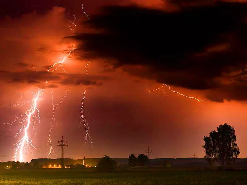 молния пожар