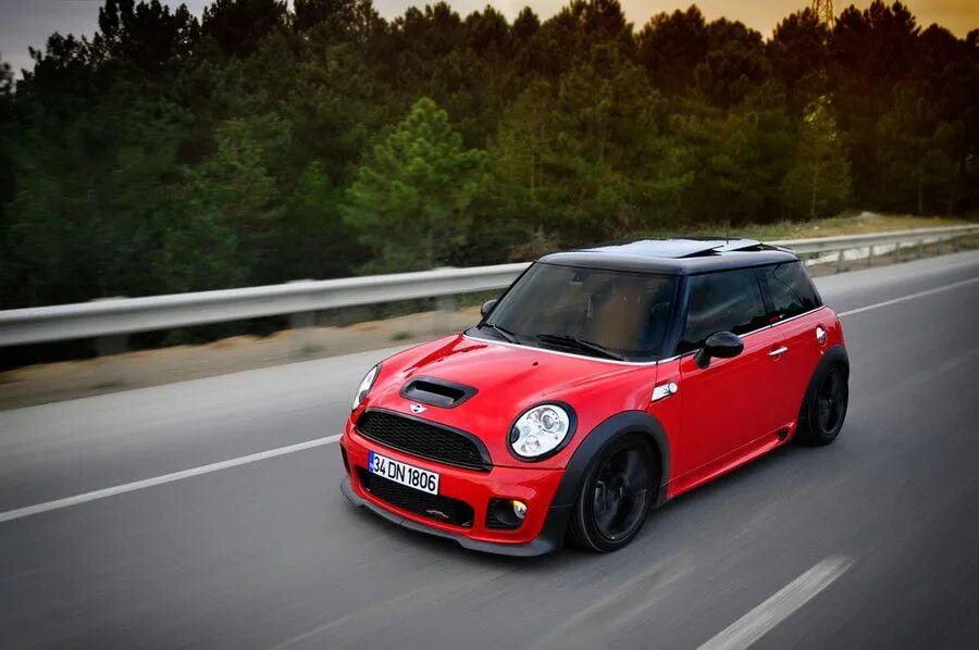 Mini john cooper works gp r56. Mini cooper s r56. Мини купер р56. Мини джон купер воркс r56. Mini cooper r56.