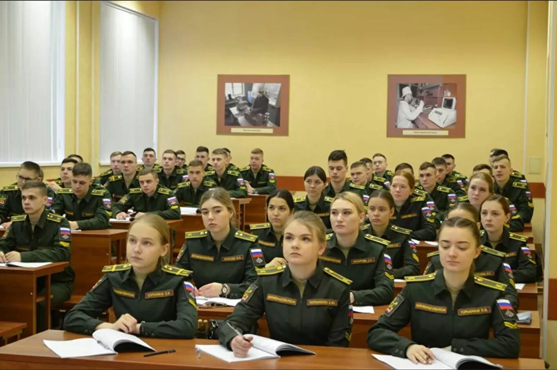 Военное академия институт. Военное академия институт. Военно-космическая академия можайского в санкт-петербурге. Вумо финансово-экономический факультет. Военное академия институт.