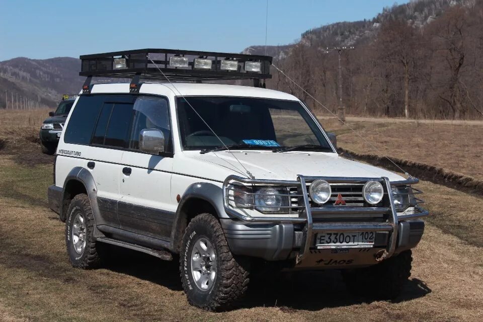 Mitsubishi pajero ii. Mitsubishi Pajero 2. Митсубиси Паджеро 2 Tuning. Mitsubishi Pajero (2g). Митсубиси Паджеро экспедиционник.