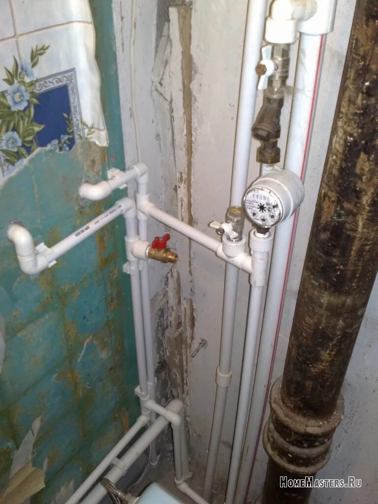Краны на водопроводные трубы в квартире. Схема разводки труб водоснабжения в частном доме. Вода без стояка. Вода без стояка. Тройниковая схема разводки воды.