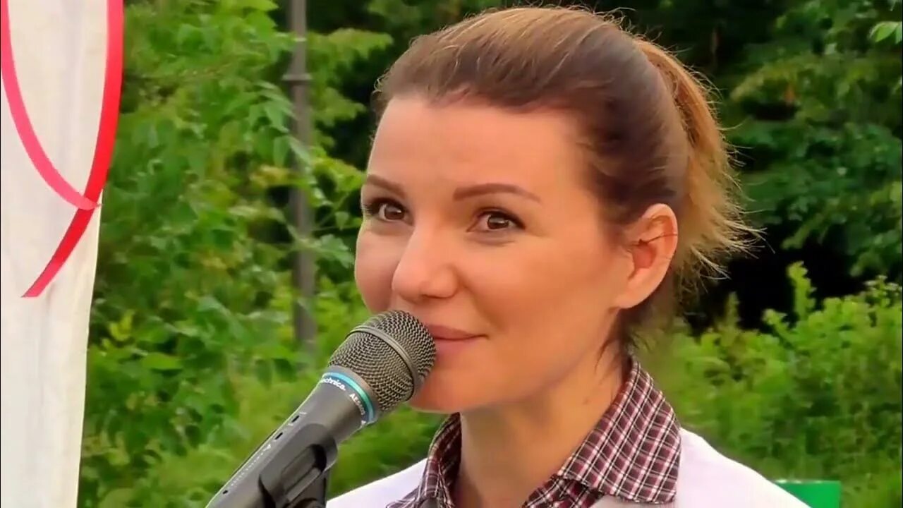 Новая песня про родину поет девушка. Французская певица 90х блондинка. Новая песня про родину поет девушка. Гвен стефани don't speak. Новая песня про родину поет девушка.